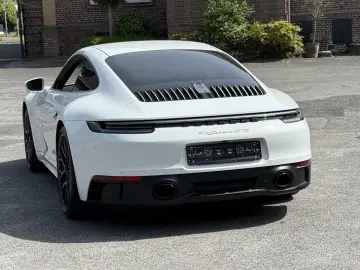 PORSCHE 992 911 Carrera GTS BOSE HA-LENKUNG CARBON VIEW