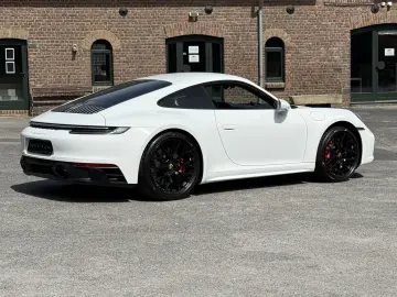 PORSCHE 992 911 Carrera GTS BOSE HA-LENKUNG CARBON VIEW