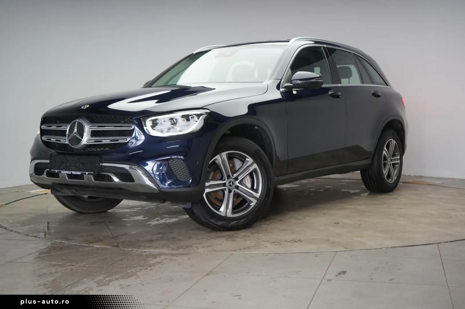 MERCEDES-BENZ GLC 300 de 4Matic 9G Leder Temp Kamera AH