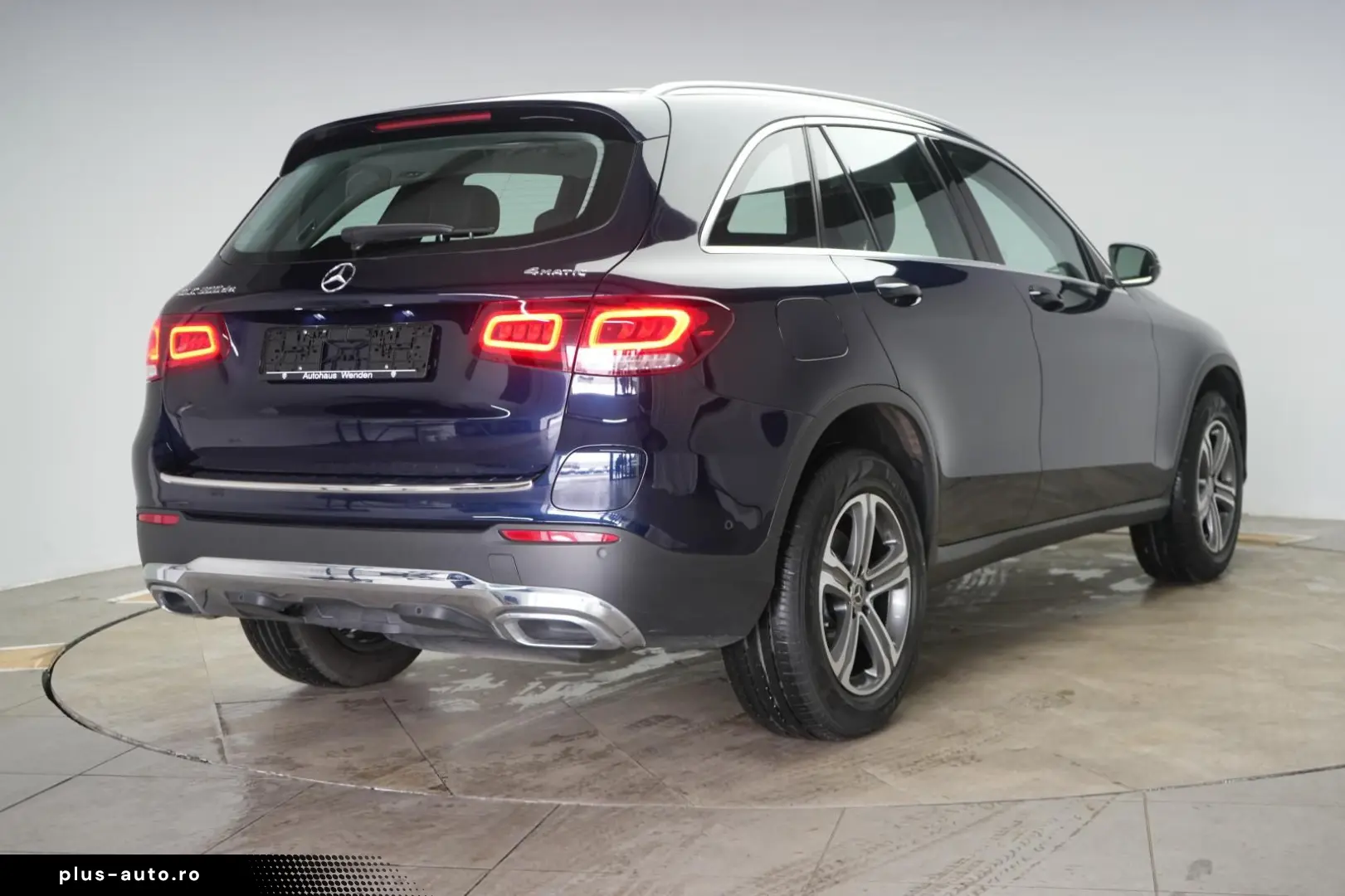 MERCEDES-BENZ GLC 300 de 4Matic 9G Leder Temp Kamera AH