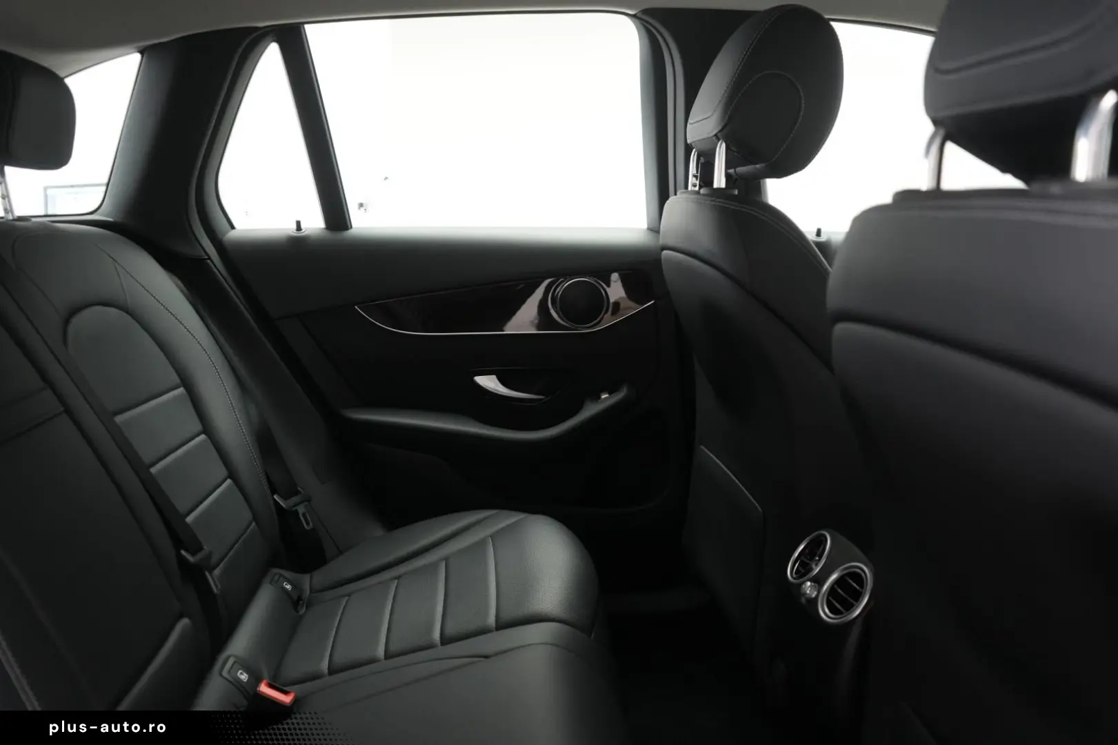 MERCEDES-BENZ GLC 300 de 4Matic 9G Leder Temp Kamera AH