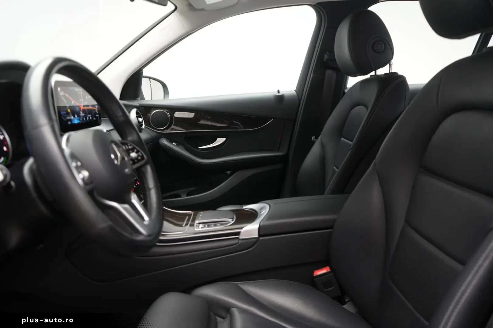MERCEDES-BENZ GLC 300 de 4Matic 9G Leder Temp Kamera AH