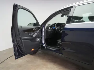 MERCEDES-BENZ GLC 300 de 4Matic 9G Leder Temp Kamera AH