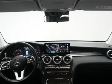 MERCEDES-BENZ GLC 300 de 4Matic 9G Leder Temp Kamera AH