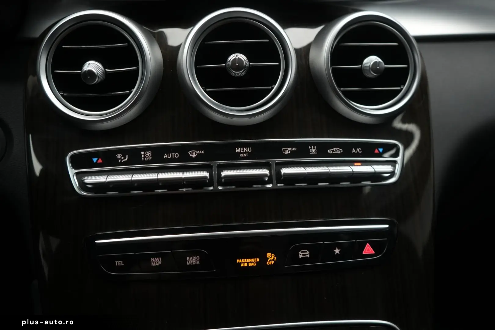 MERCEDES-BENZ GLC 300 de 4Matic 9G Leder Temp Kamera AH