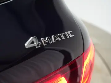 MERCEDES-BENZ GLC 300 de 4Matic 9G Leder Temp Kamera AH
