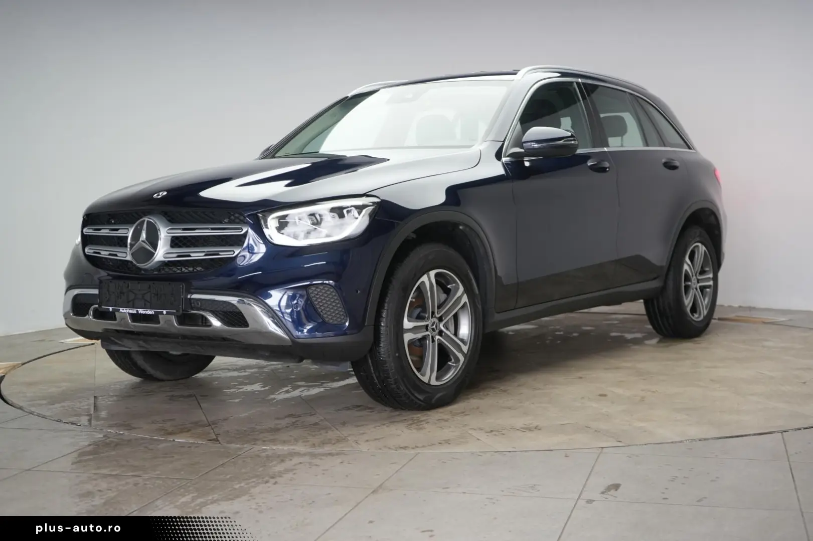 MERCEDES-BENZ GLC 300 de 4Matic 9G Leder Temp Kamera AH
