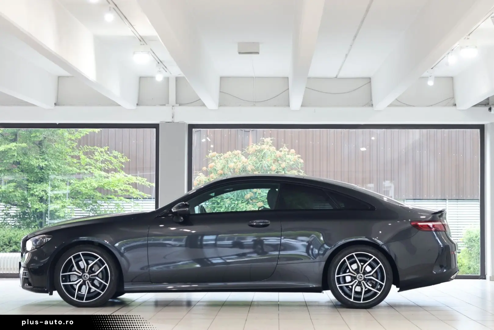 MERCEDES-BENZ E 200 Coupe AMG Pano 360 ACC Night MBeam