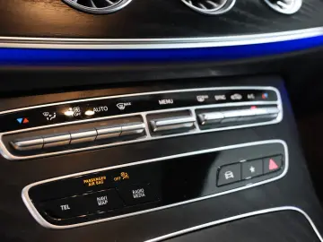 MERCEDES-BENZ E 200 Coupe AMG Pano 360 ACC Night MBeam