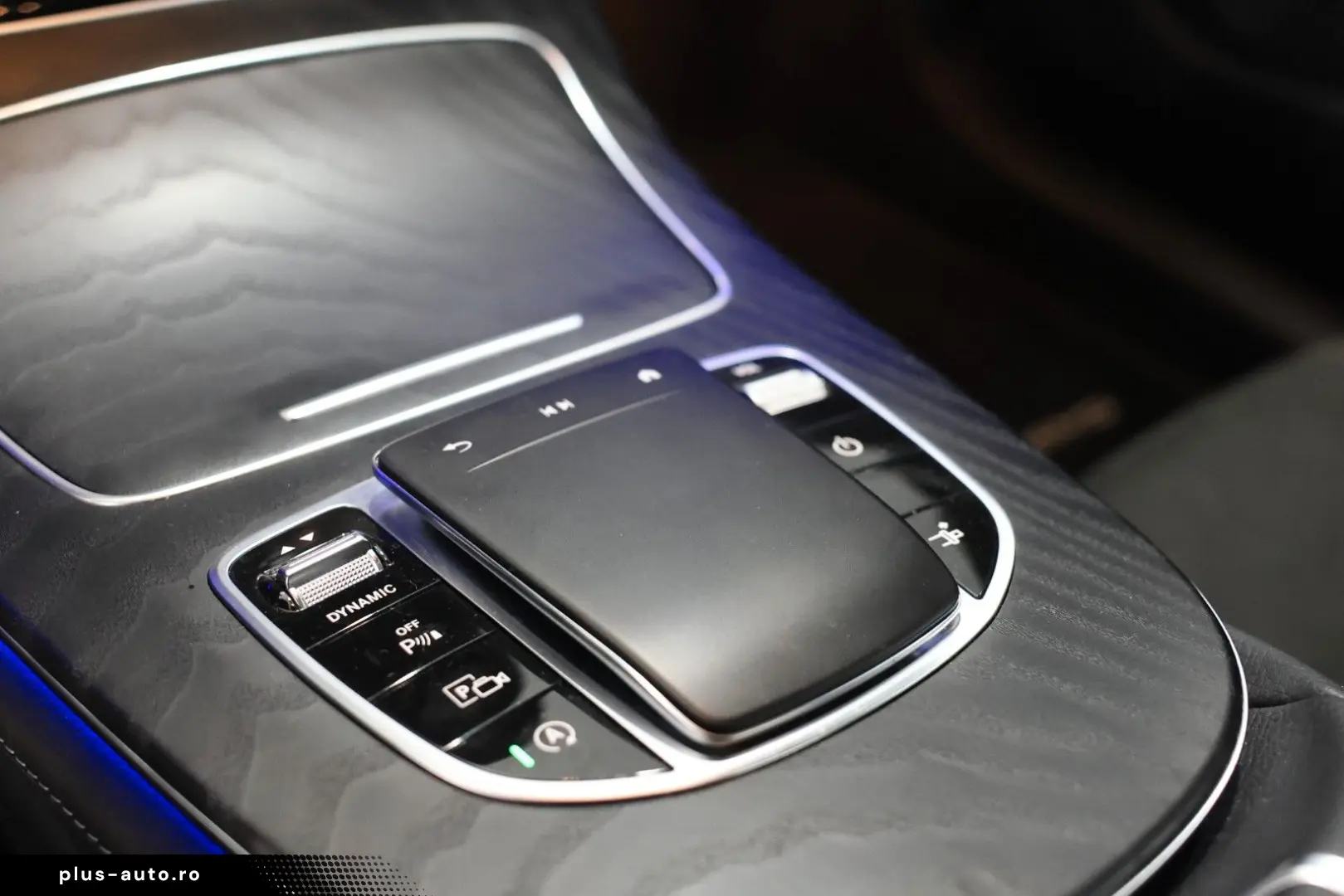 MERCEDES-BENZ E 200 Coupe AMG Pano 360 ACC Night MBeam