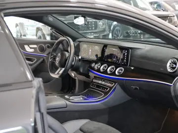 MERCEDES-BENZ E 200 Coupe AMG Pano 360 ACC Night MBeam