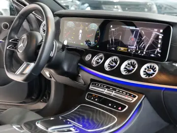MERCEDES-BENZ E 200 Coupe AMG Pano 360 ACC Night MBeam