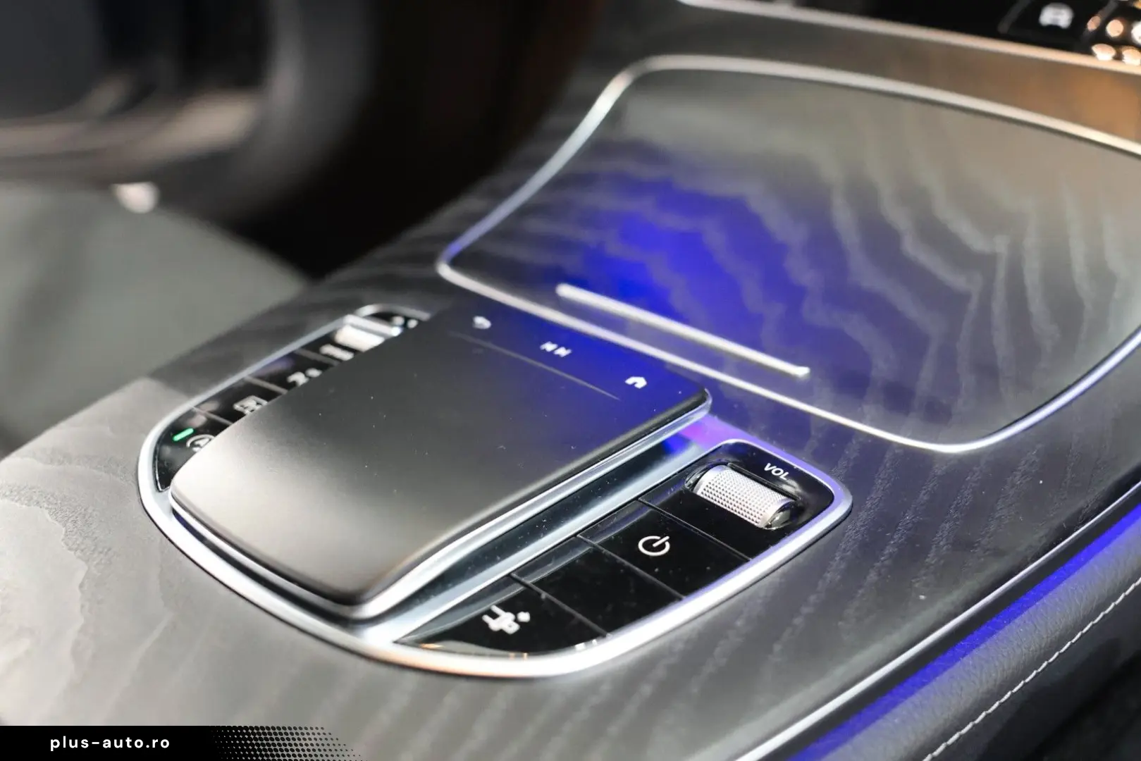 MERCEDES-BENZ E 200 Coupe AMG Pano 360 ACC Night MBeam