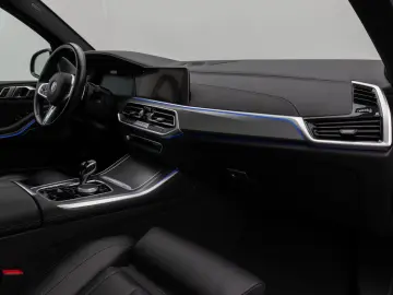 BMW X5 xD40i M Sport Panorama 360 Laser HUD DAB B&W