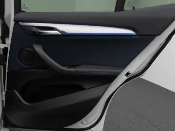 BMW X2 xD20i M Sport Kamera HUD DAB Navi  Alarm 19