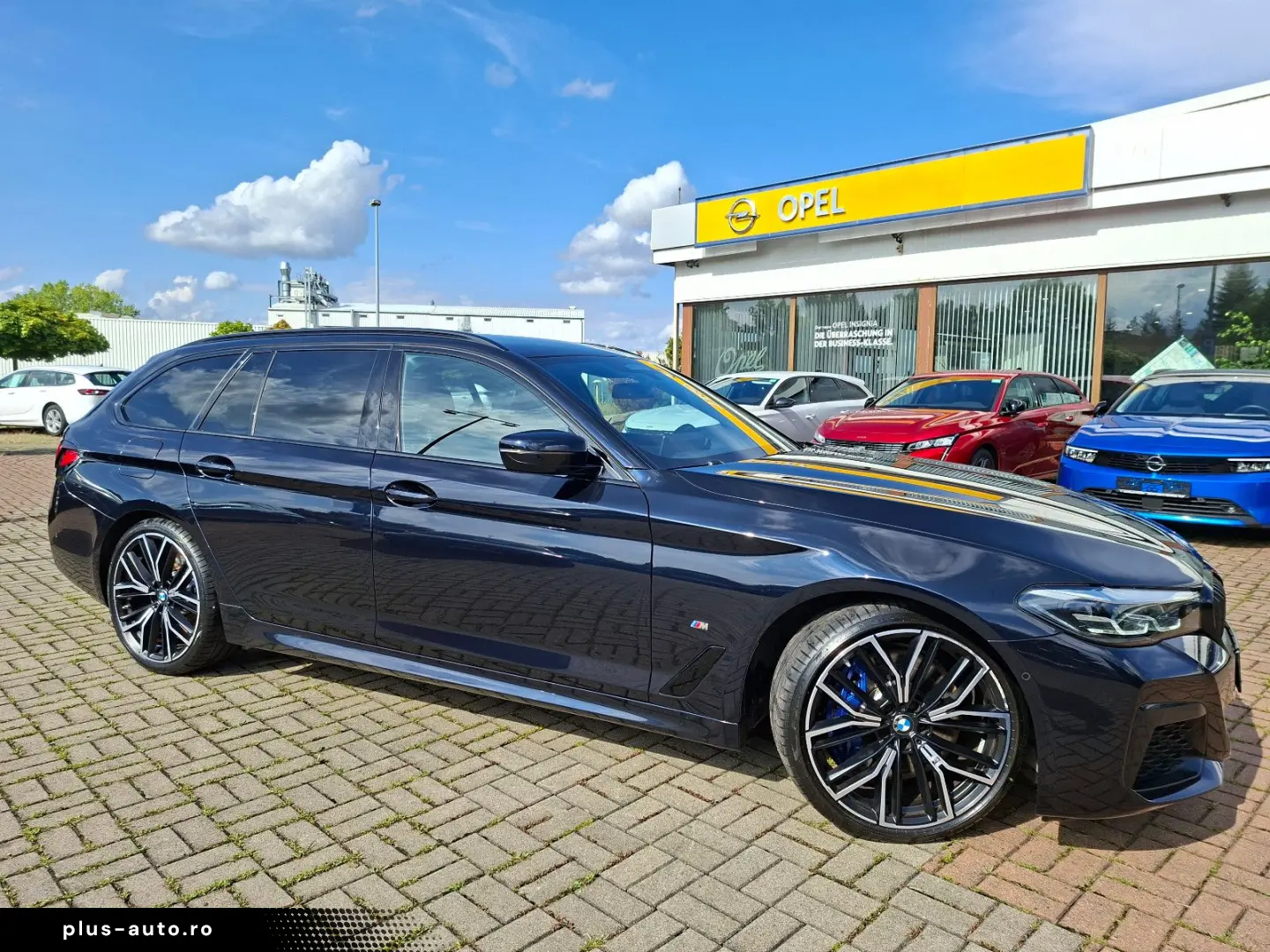 BMW 530d xDrive Touring M Sport HEAD-UP STD-HEIZ AHK