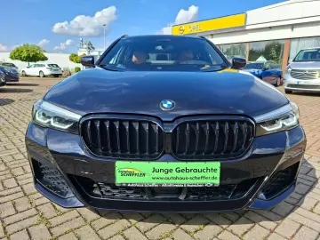 BMW 530d xDrive Touring M Sport HEAD-UP STD-HEIZ AHK