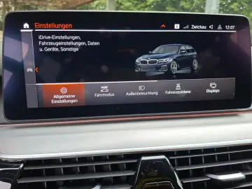 BMW 530d xDrive Touring M Sport HEAD-UP STD-HEIZ AHK