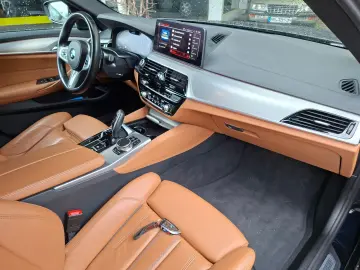 BMW 530d xDrive Touring M Sport HEAD-UP STD-HEIZ AHK