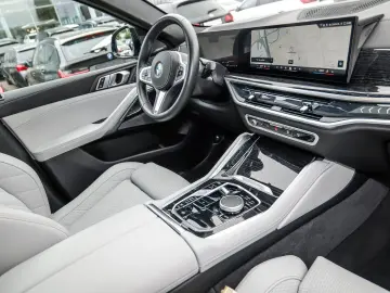 BMW X6 xDrive30d M Sport PANO RFK NAVI LED PDC V H