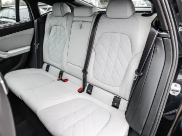 BMW X6 xDrive30d M Sport PANO RFK NAVI LED PDC V H