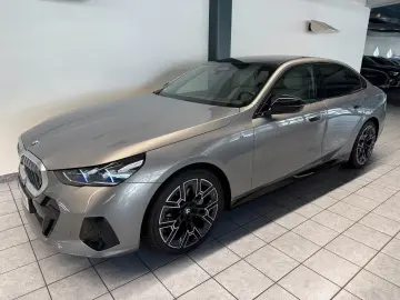 BMW 540 d xDrive M Sport H-Up 360  B&W