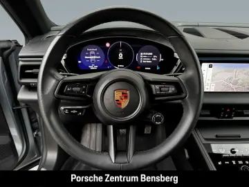 PORSCHE Macan 4 Electric