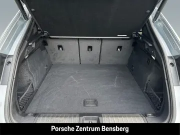 PORSCHE Macan 4 Electric