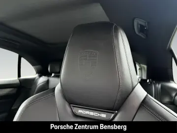 PORSCHE Macan 4 Electric