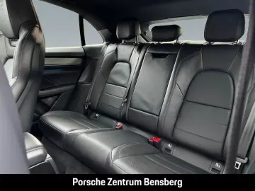 PORSCHE Macan 4 Electric