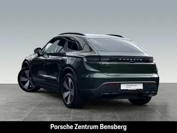 PORSCHE Macan 4