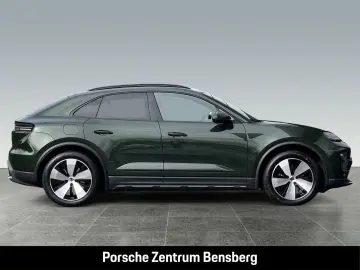 PORSCHE Macan 4