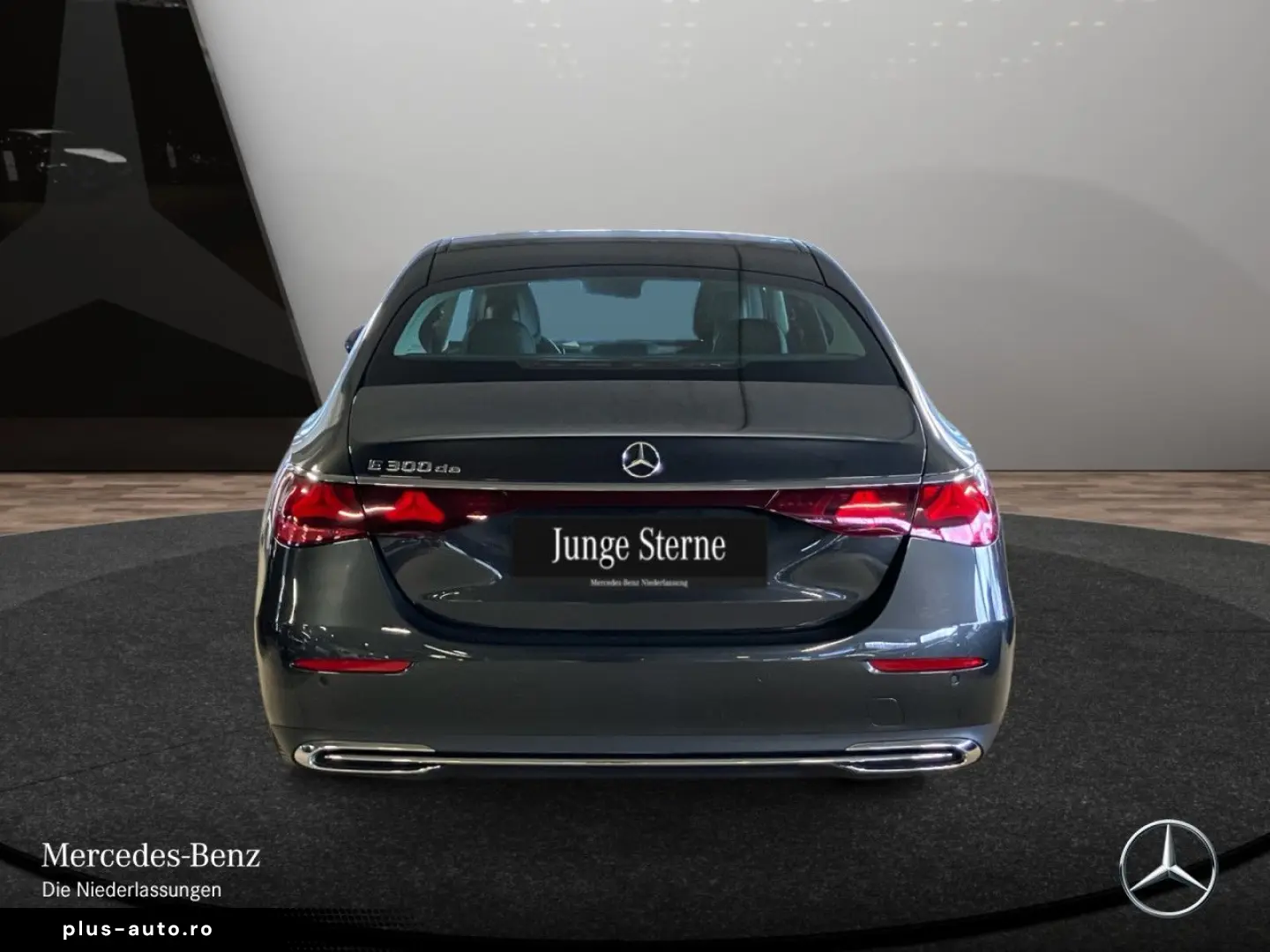 MERCEDES-BENZ E 300 de Avantgarde Adv.  PANO AHK FAHRASS 360