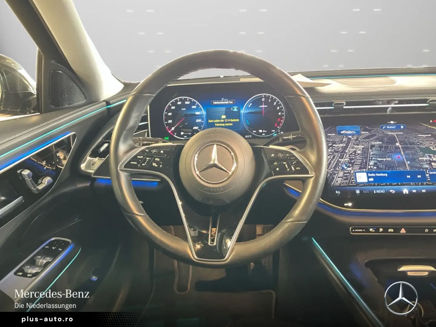 MERCEDES-BENZ E 300 de Avantgarde Adv.  PANO AHK FAHRASS 360