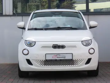 FIAT 500e 42 kWh Komfort-Paket Klimaauto. Carplay