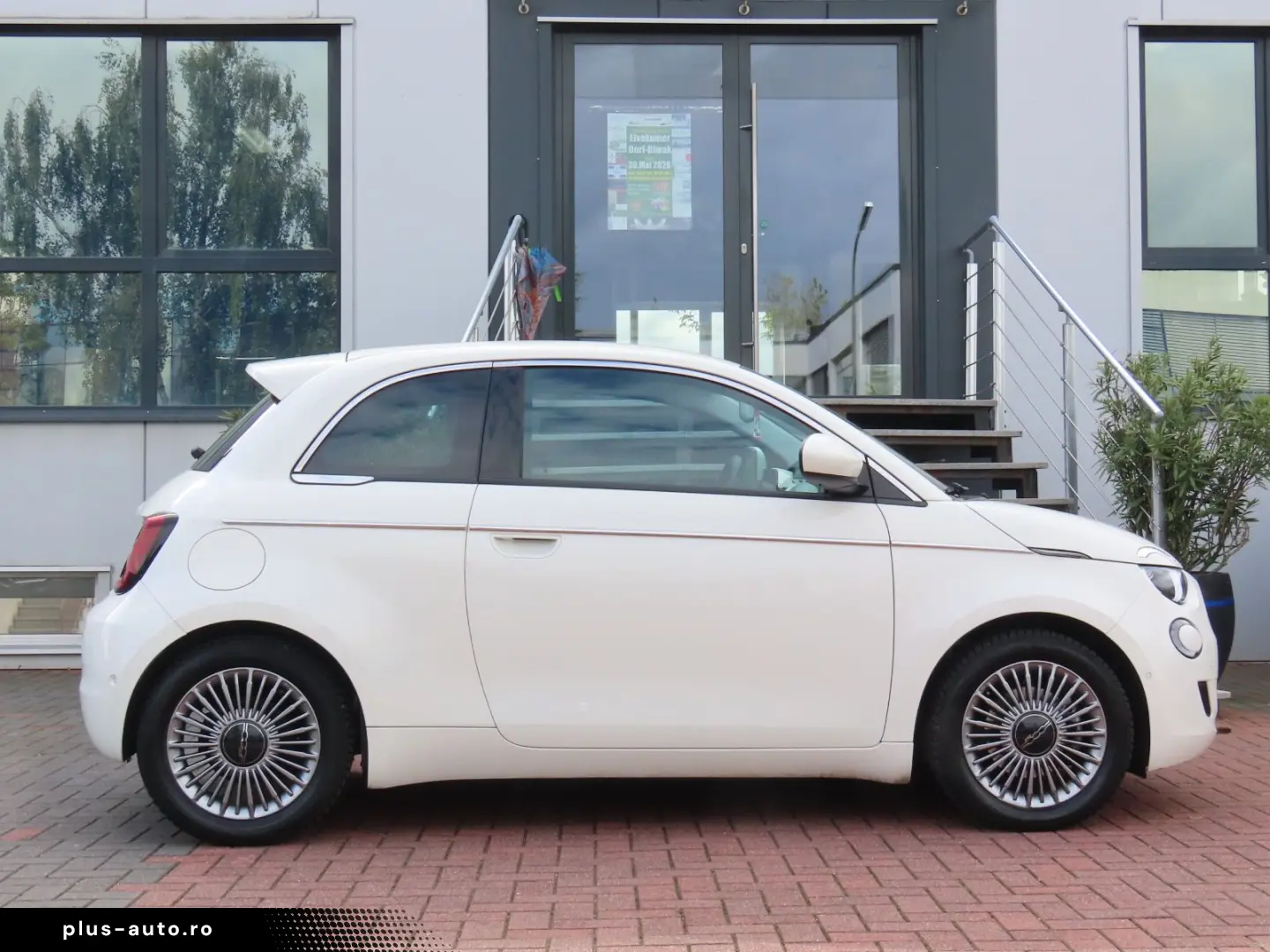 FIAT 500e 42 kWh Komfort-Paket Klimaauto. Carplay
