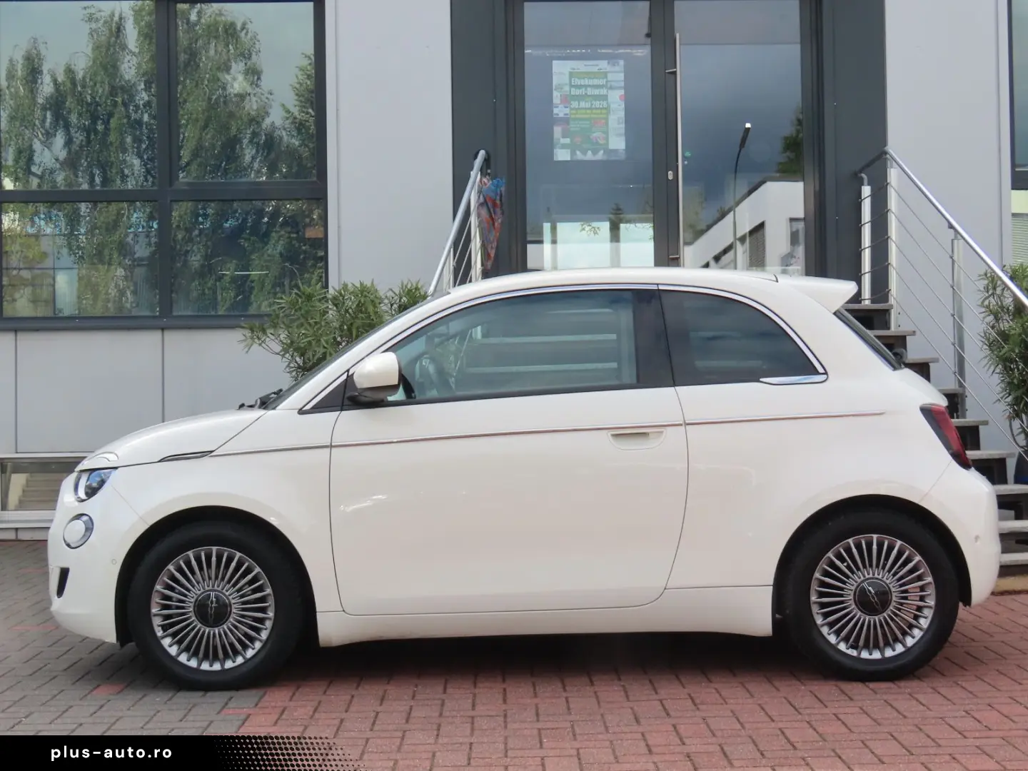 FIAT 500e 42 kWh Komfort-Paket Klimaauto. Carplay