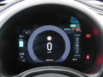FIAT 500e 42 kWh Komfort-Paket Klimaauto. Carplay