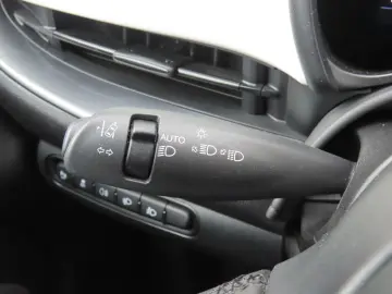 FIAT 500e 42 kWh Komfort-Paket Klimaauto. Carplay