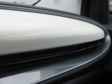 FIAT 500e 42 kWh Komfort-Paket Klimaauto. Carplay