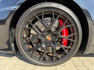 PORSCHE 911 Carrera GTS Coupe Approved  Lift  InnoDrive