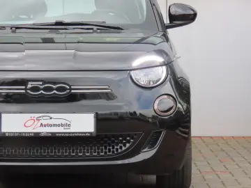 FIAT 500e Icon 42 kWh Klimaauto. CarPlay Touchscreen