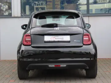 FIAT 500e Icon 42 kWh Klimaauto. CarPlay Touchscreen