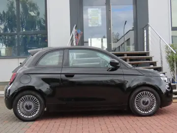 FIAT 500e Icon 42 kWh Klimaauto. CarPlay Touchscreen