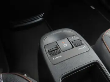 FIAT 500e Icon 42 kWh Klimaauto. CarPlay Touchscreen