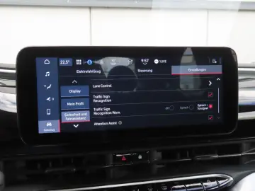 FIAT 500e Icon 42 kWh Klimaauto. CarPlay Touchscreen