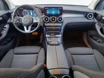 MERCEDES-BENZ GLC 200 d 4Matic Navi Rückfahrkamera LED