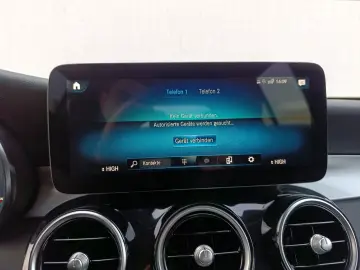 MERCEDES-BENZ GLC 200 d 4Matic Navi Rückfahrkamera LED