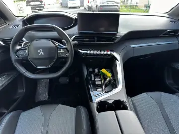 PEUGEOT 3008 Allure Pack   AZV