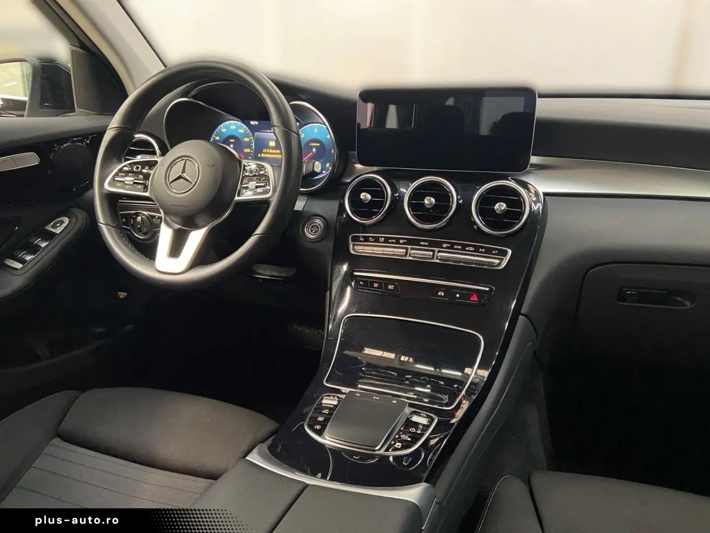 MERCEDES-BENZ GLC 200 d 4M Kam LED Navi SHZ PTS Temp